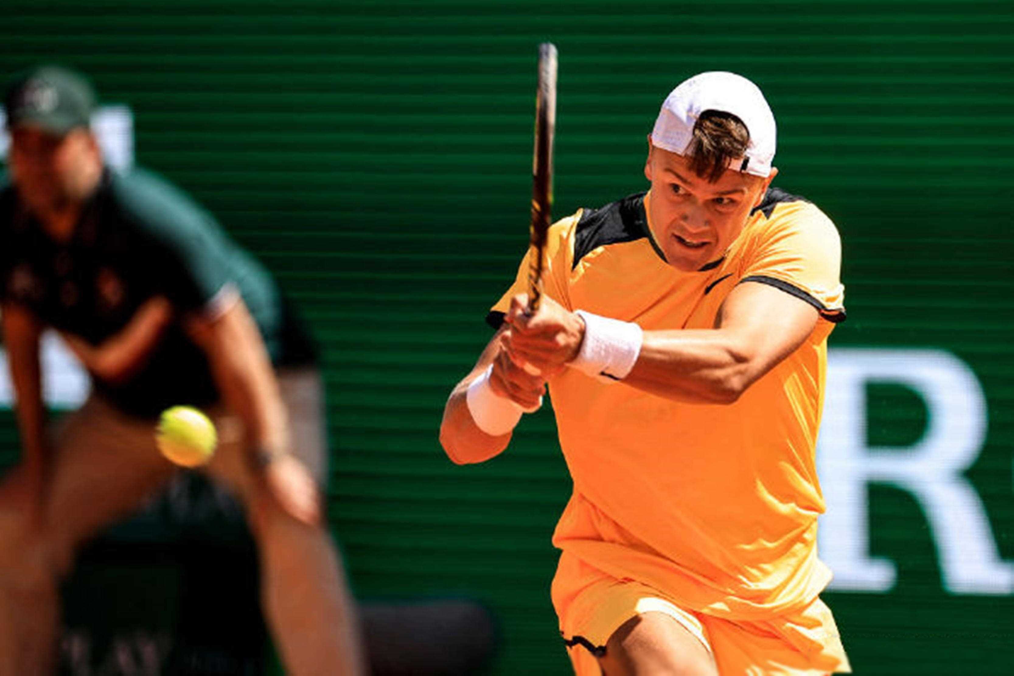 她在短短一 她在短短一